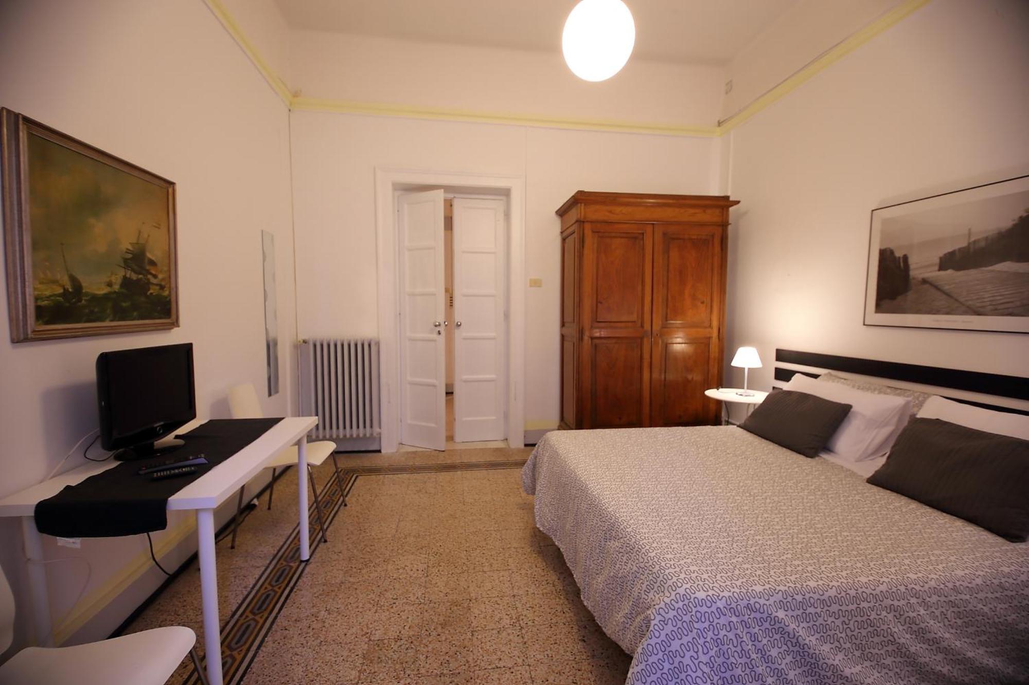 Room And Suite - Bari Centrale - ภายนอก รูปภาพ